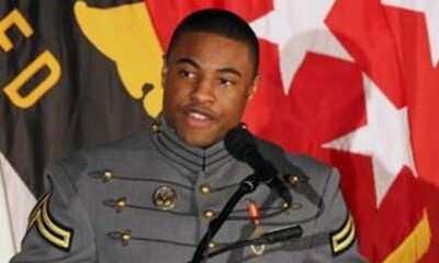 West Point : Primer Puesto de Oficiales Egresados es Gay !