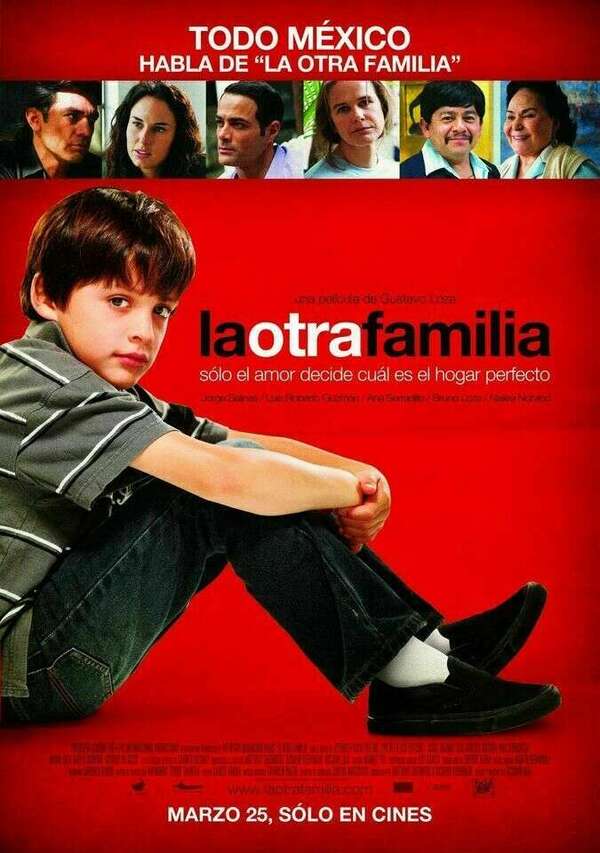 Gay Movie : LA OTRA FAMILIA 2011